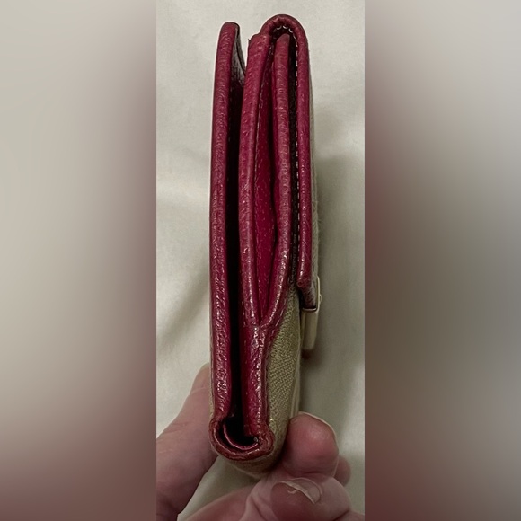 Gucci Authentic Vintage Mono Fabric Compact Wallet, Pink Leather Trim & Interior - Picture 13 of 14